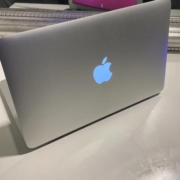 MacBook Air 11.6 Inch